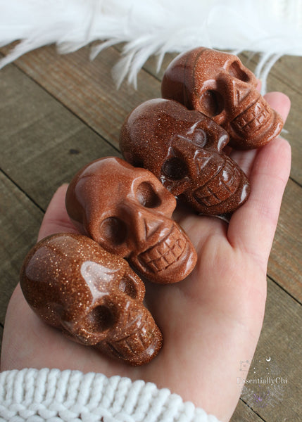 Goldstone Mini Skull Carving