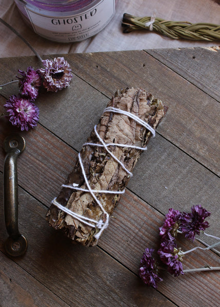 Black Sage is also known as Mugwort. Black sage is used to encourage dreams & visions. It is an herb of introspection and inner healing. When lit before bedtime, it aids in restful sleep and pleasant dreams. Mugwort aids in protection during astral travel and shamanic journeying. Known to intensify efforts at psychic visualization and lucid dreaming. Use Mugwort before tarot reading to help intensify psychic channeling. #herbs dried herbs for witchcraft, hedge witch, improved sleep, clairvoyant