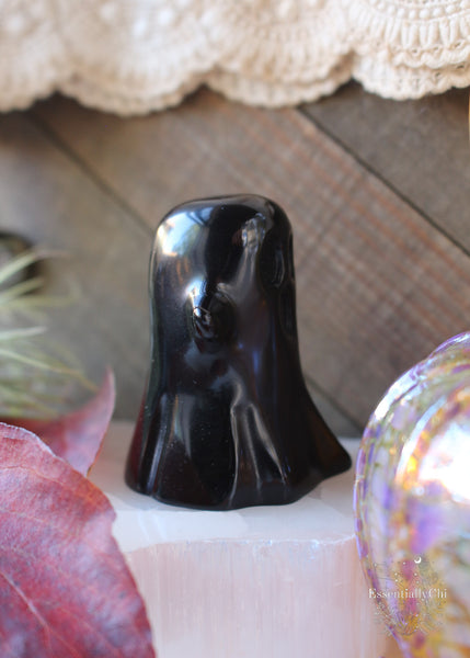 Keep this cute ghost with the rest of your Halloween decor on your desk at work to scare away those deadlines and drama. Obsidian helps with seeking the truth about yourself and acts quickly. A strongly protective stone, it forms a shield against negativity. It blocks psychic attacks and absorbs negative energies from the environment. Obsidian Meaning - Obsidian helps get to the root of stress & tension. It stimulates growth on all levels and helps bring clarity to the mind, clearing confusion.
