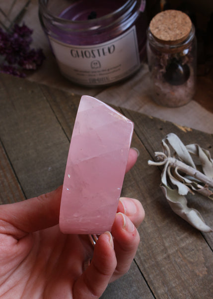 Rose Quartz Moon Bowl 51RE